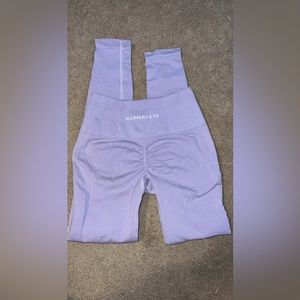 Alphalete Amplify, Digital Violet, size small